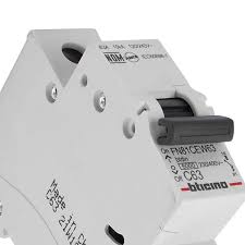 INTERRUPTOR FE81/63 CURVO BTICINIO